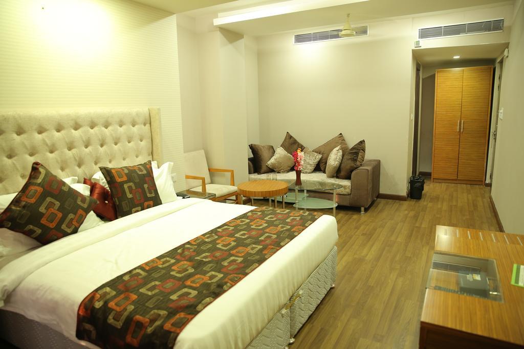 Hotel Sv Kashipur Dış mekan fotoğraf